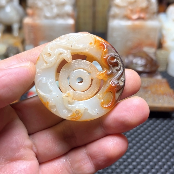 和田玉（糖玉）未镶嵌挂件