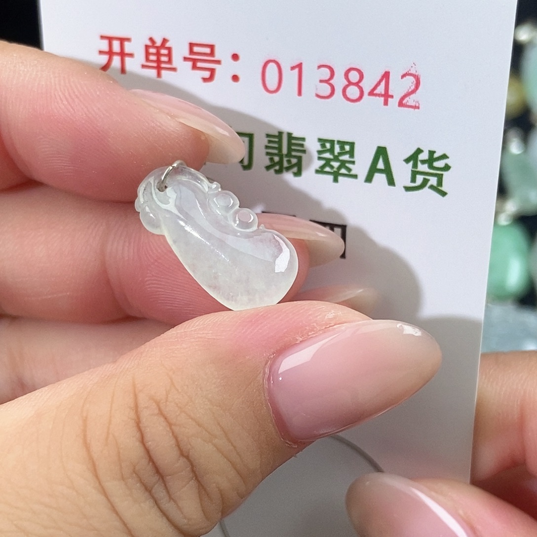 翡翠未镶嵌颈饰天然