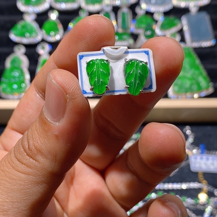 翡翠耳饰银S925镶嵌天然A货翡翠