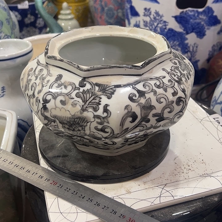 瓷片瑕。。。。。。。。。。。。。。。