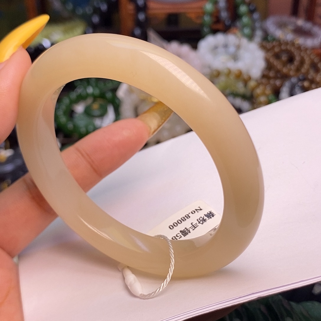 和田玉未镶嵌颈饰藕粉老料收藏手镯59.5