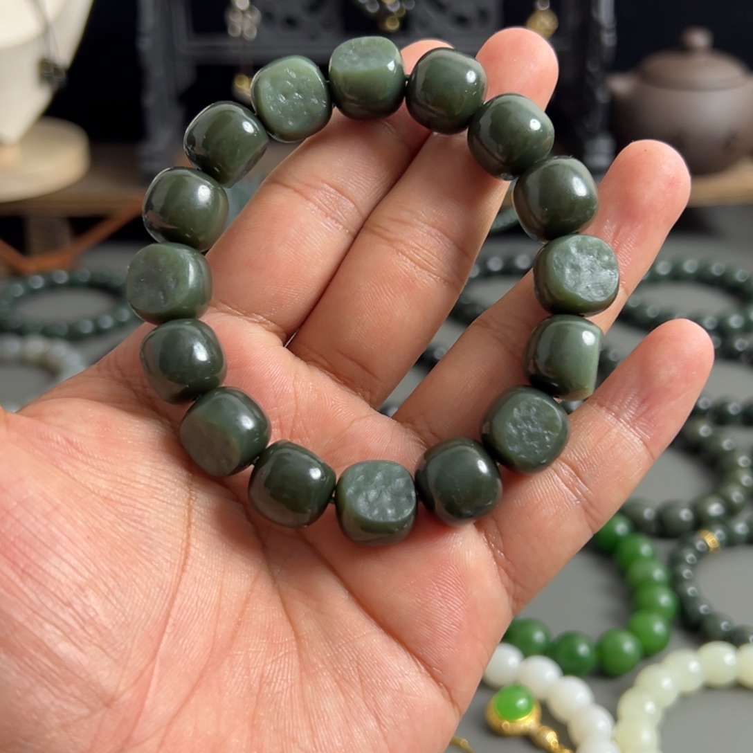 九***圣和田玉未镶嵌手链