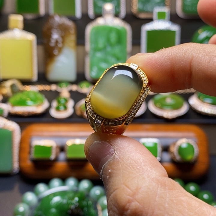 吊坠(不含链)18K金镶嵌和田玉无*