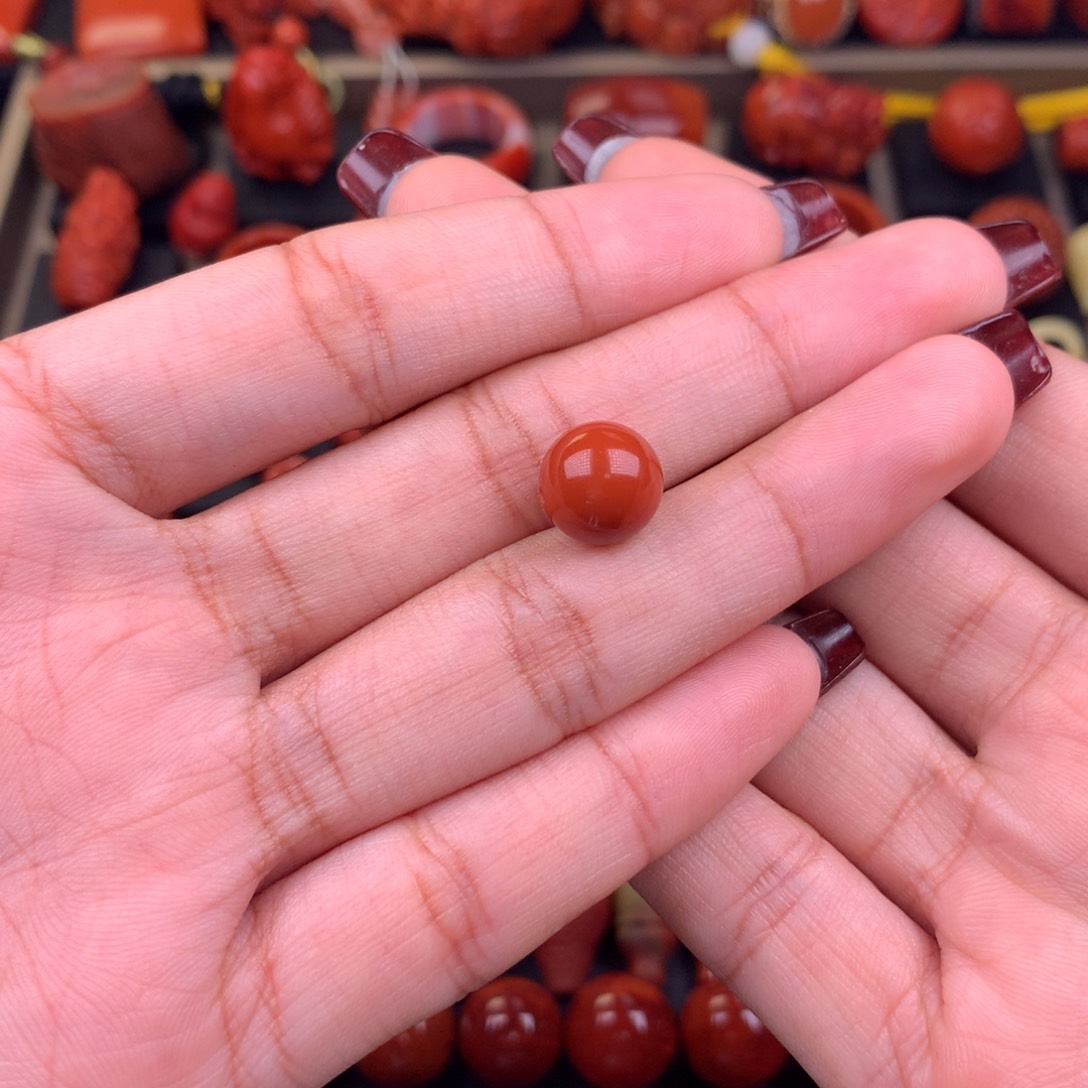 即***板南红玛瑙未镶嵌圆珠10.3mm