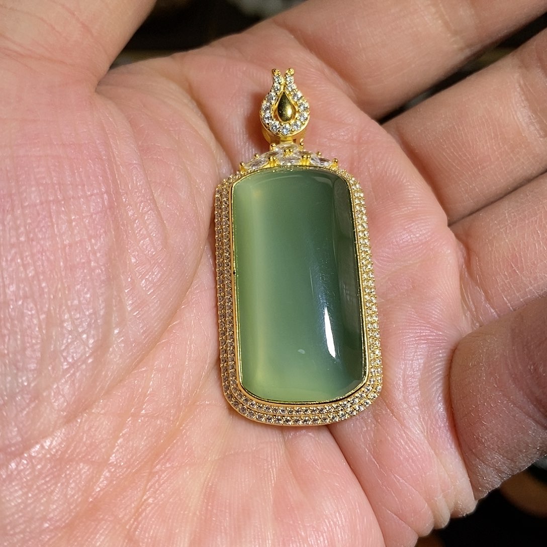 【闪购商品】吊坠(不含链)银S925镶嵌和田玉（碧玉）