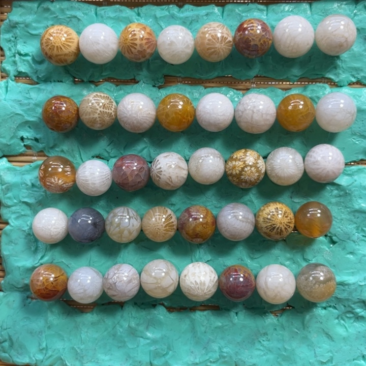 硅化玉未镶嵌颈饰圆珠10米1颗