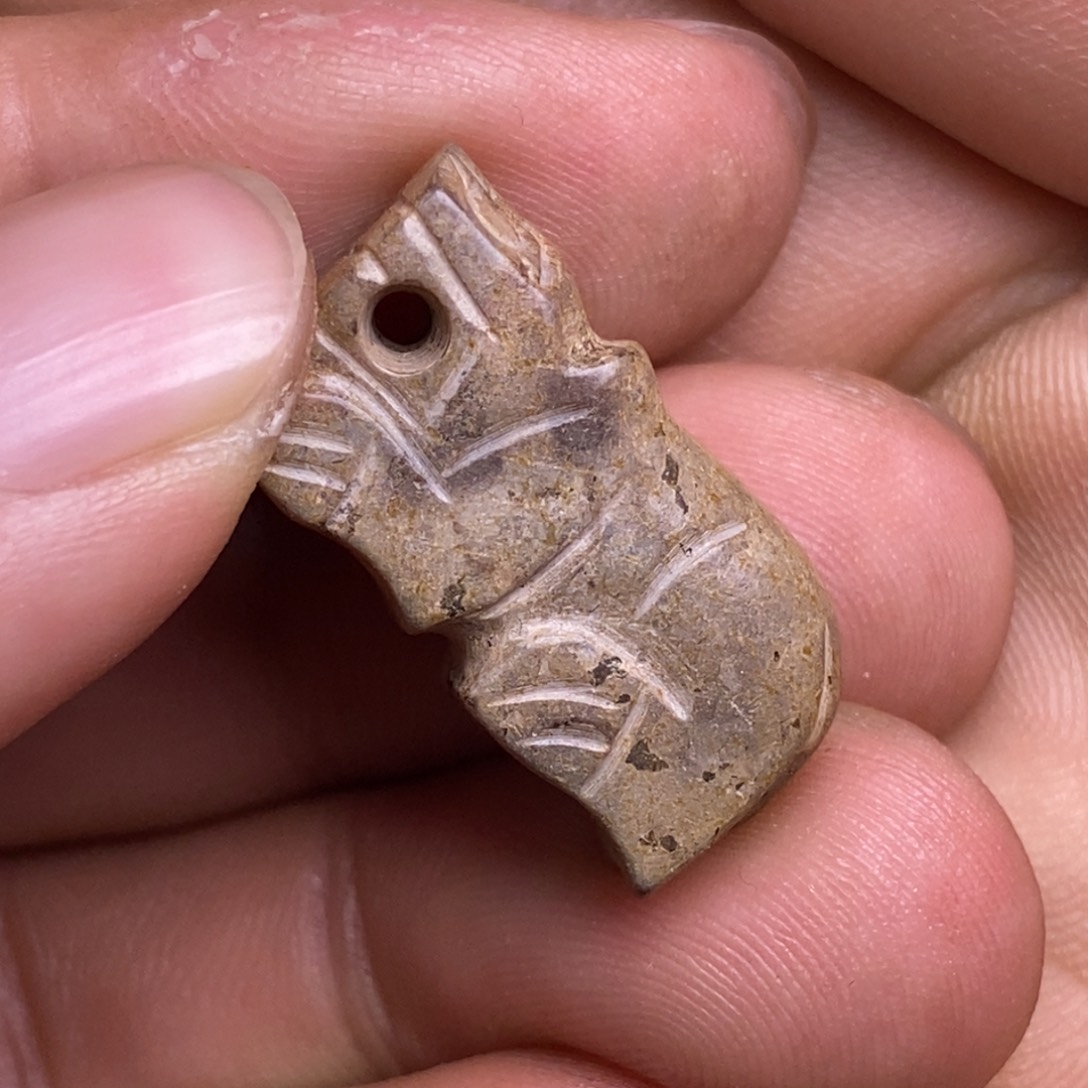 和田玉如图未镶嵌一****?