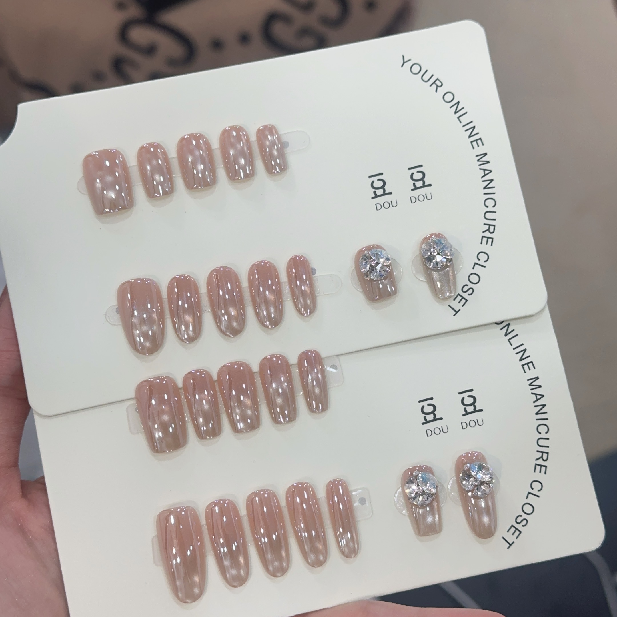 【沐光带钻版】12片淡粉色指尖追光猫眼简约精致手工穿戴甲甲片