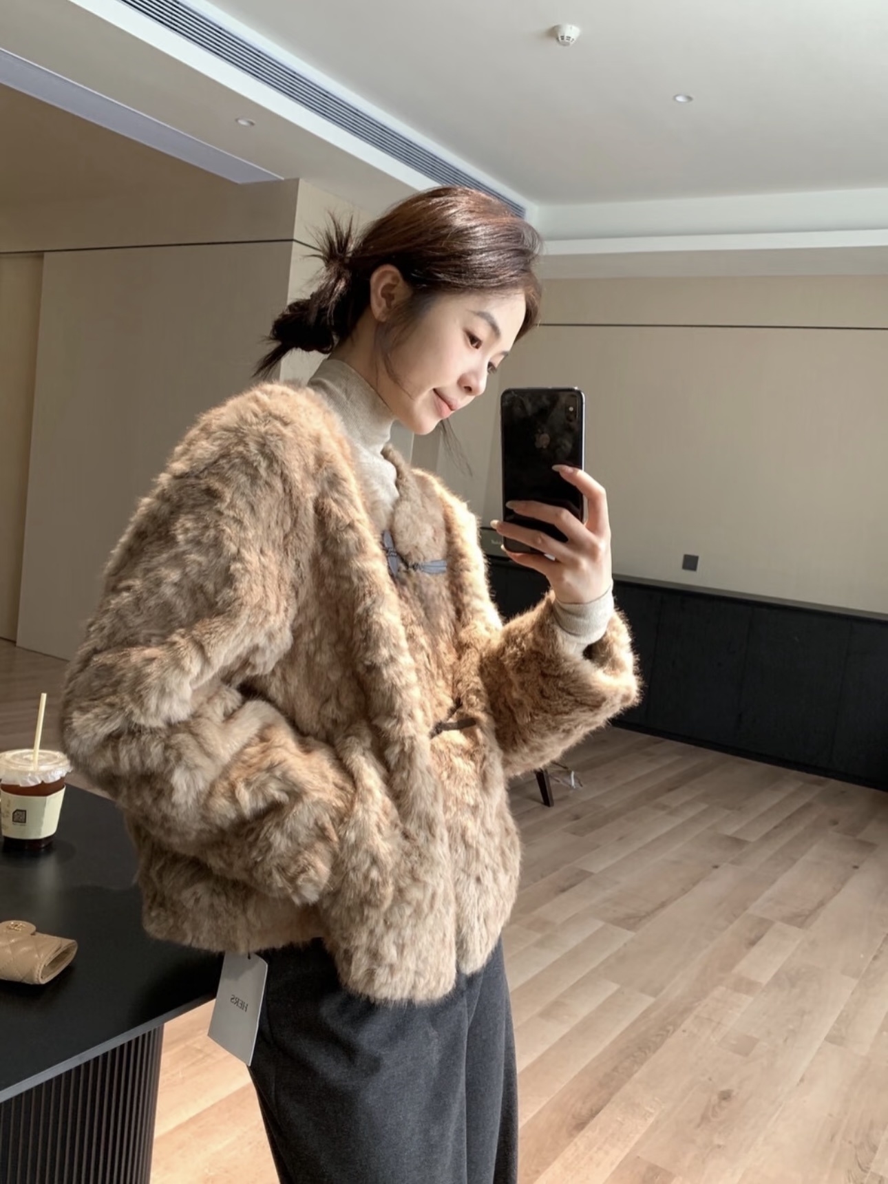 人造皮草 仿皮草毛毛外套女秋冬新款小湖羊千金风短款上衣洋气