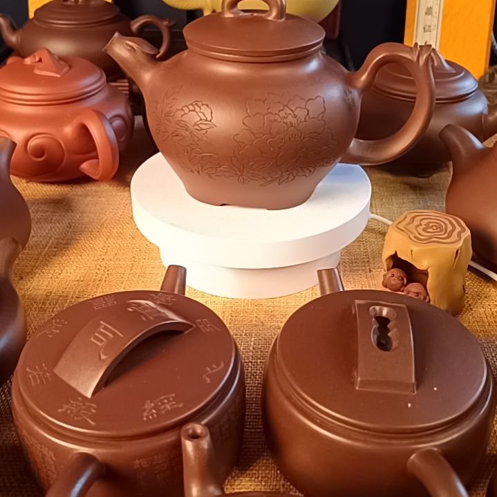 紫砂茶壶精工半手，原矿紫砂泥料。