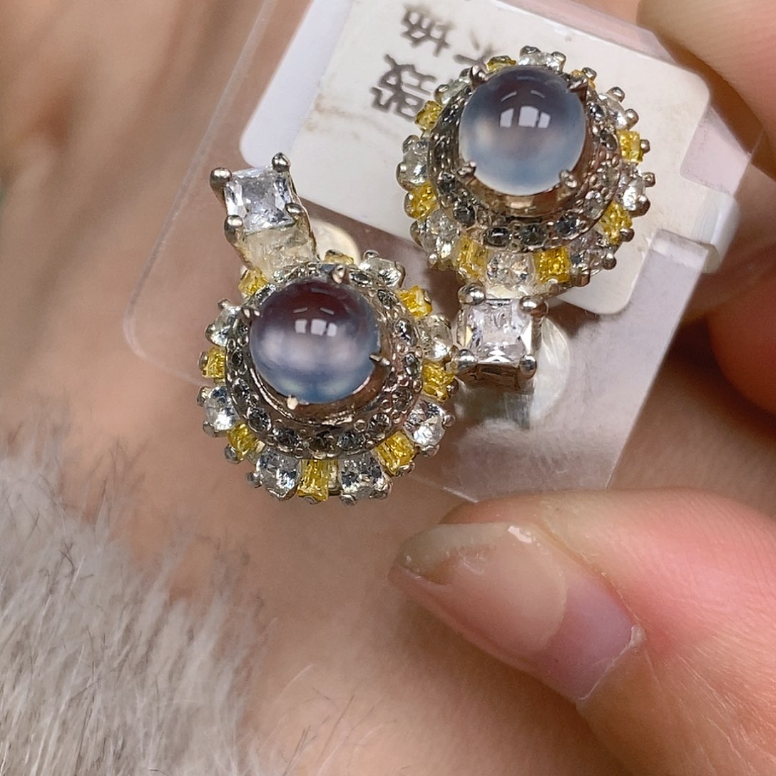 翡翠戒指未镶嵌翡翠