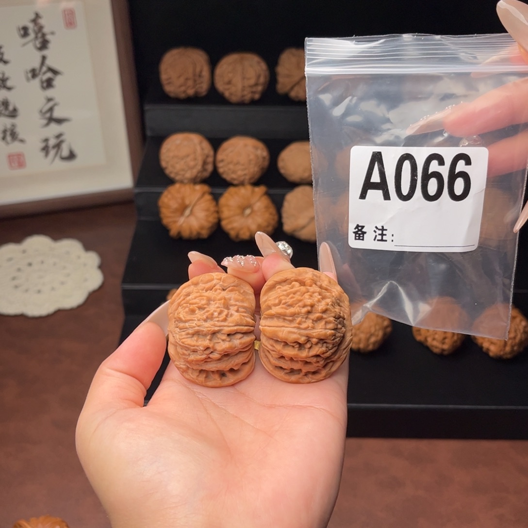 吊坠文玩核桃Z**_平谷楼