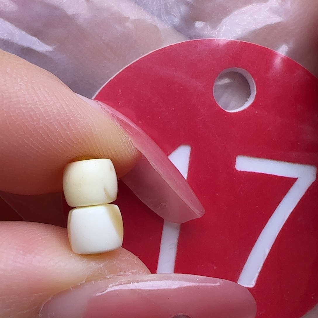 蜜蜡未镶嵌珠宝奇石5mm直切