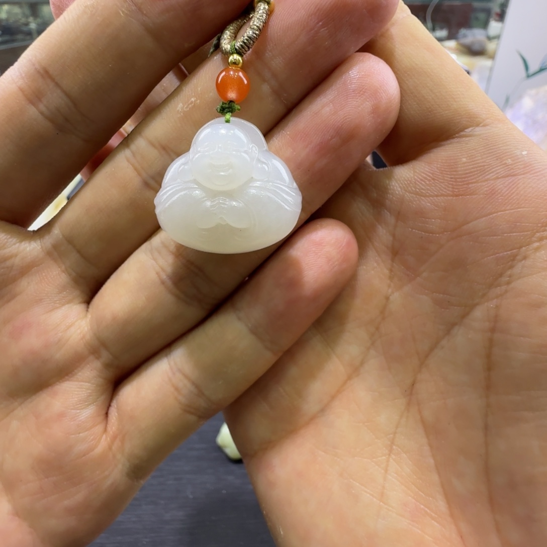 和田玉未镶嵌吊坠(赠链)新疆和田玉白玉抱抱佛