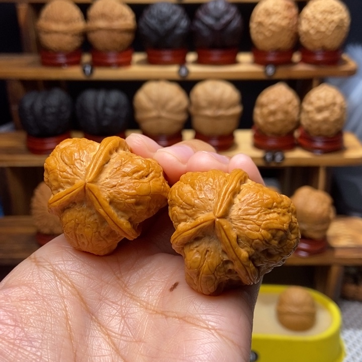 文玩核桃吊坠迷****战斧93