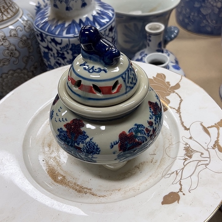 瓷片烈盖。。。。。。。。。。。。。。