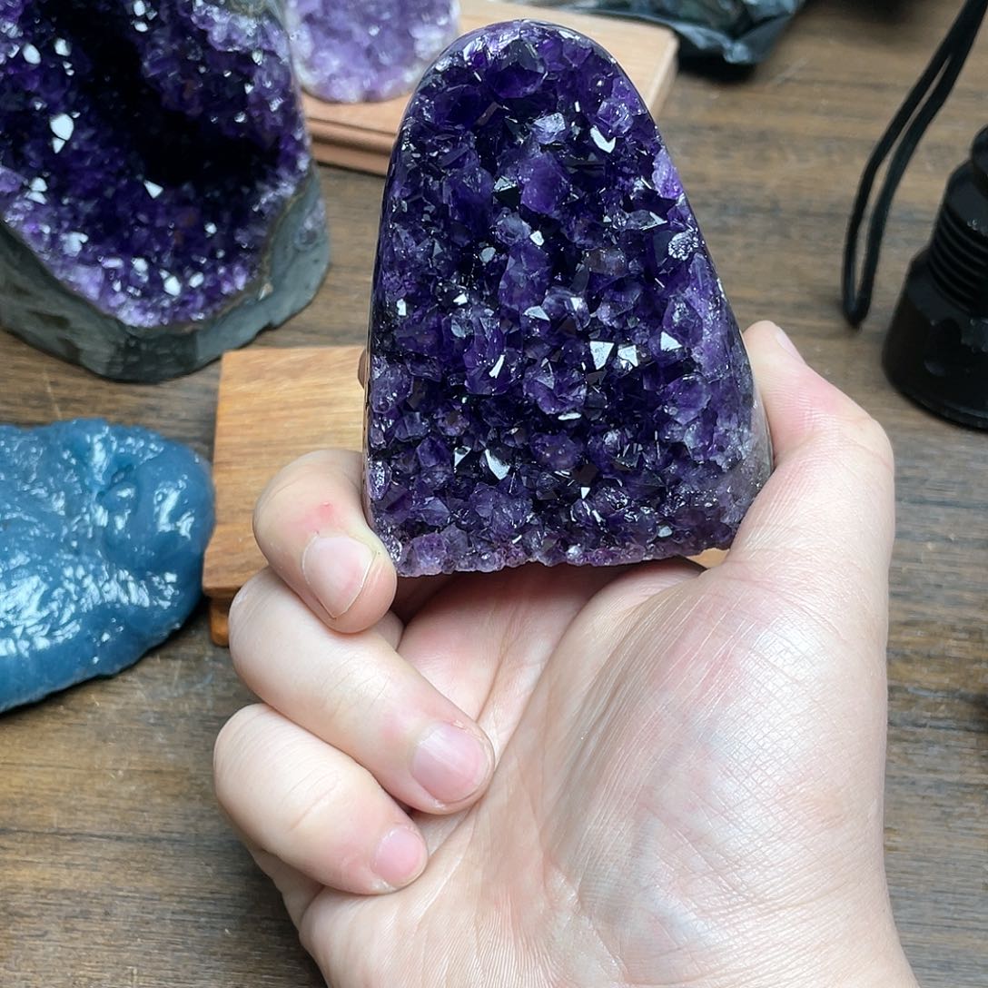 紫晶大型摆件（非配饰）未镶嵌