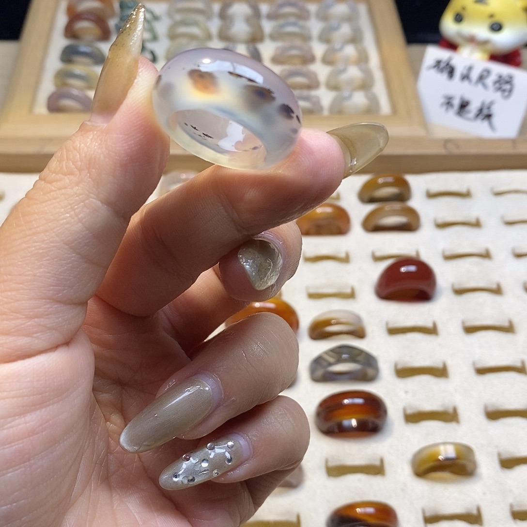 玛瑙/玉髓未镶嵌戒指A11港16不退换