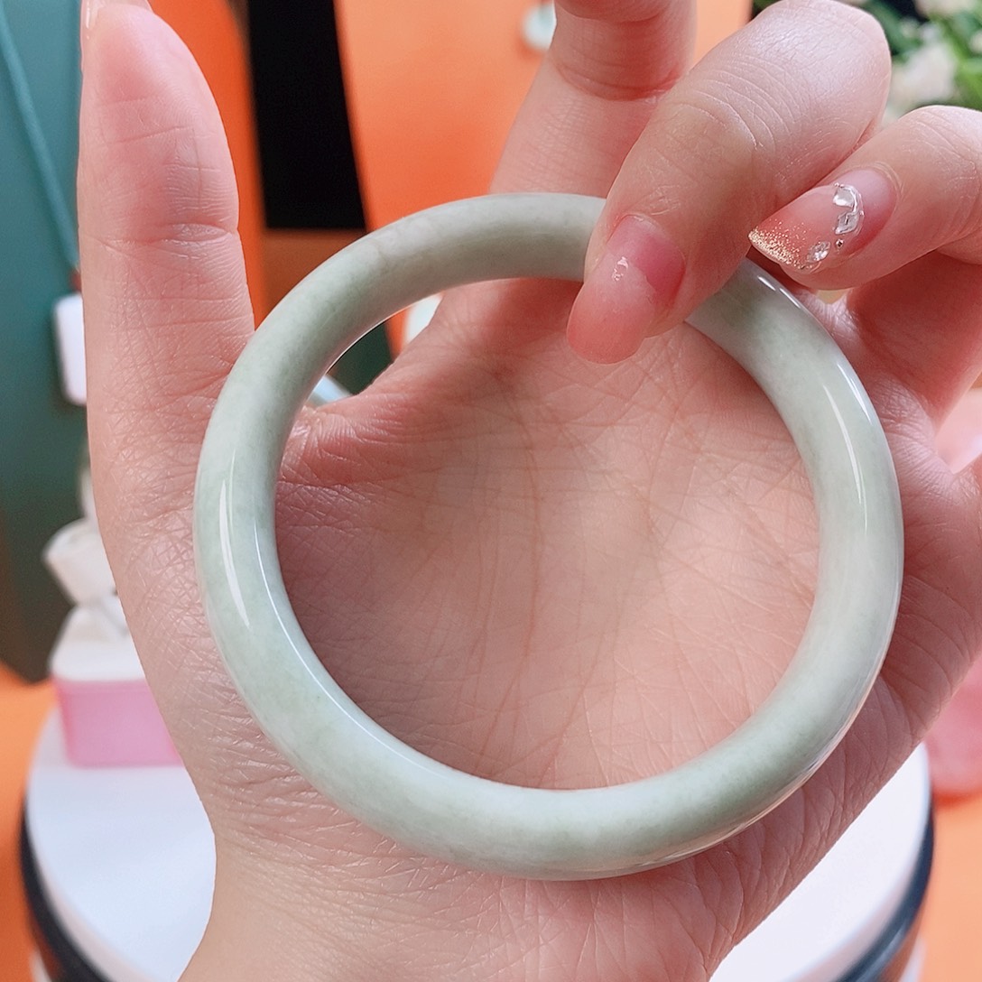 蓝田玉（蛇纹石化大理石玉）手镯未镶嵌