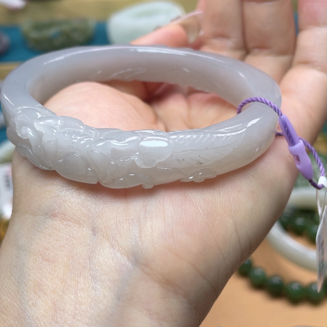 和田玉手镯（贵妃镯）未镶嵌