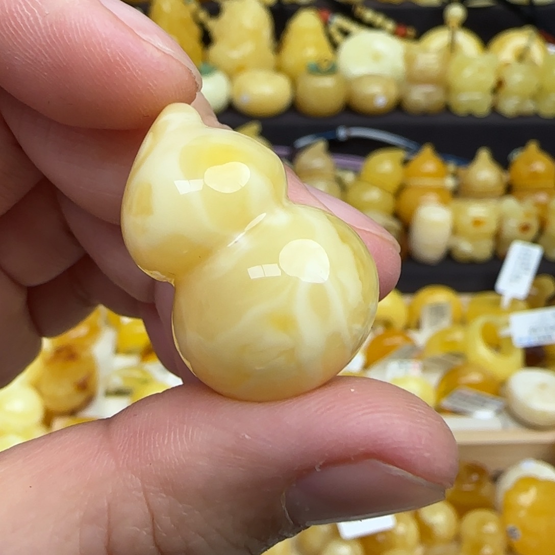 琥珀吊坠(不含链)未镶嵌小***?定制款蜜蜡葫芦吊坠