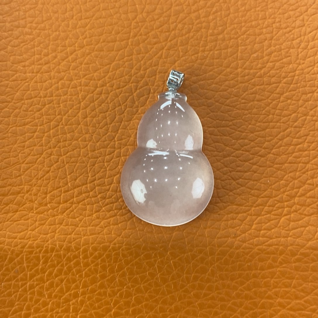 石英质玉吊坠(赠链)18K金镶嵌圆***斯