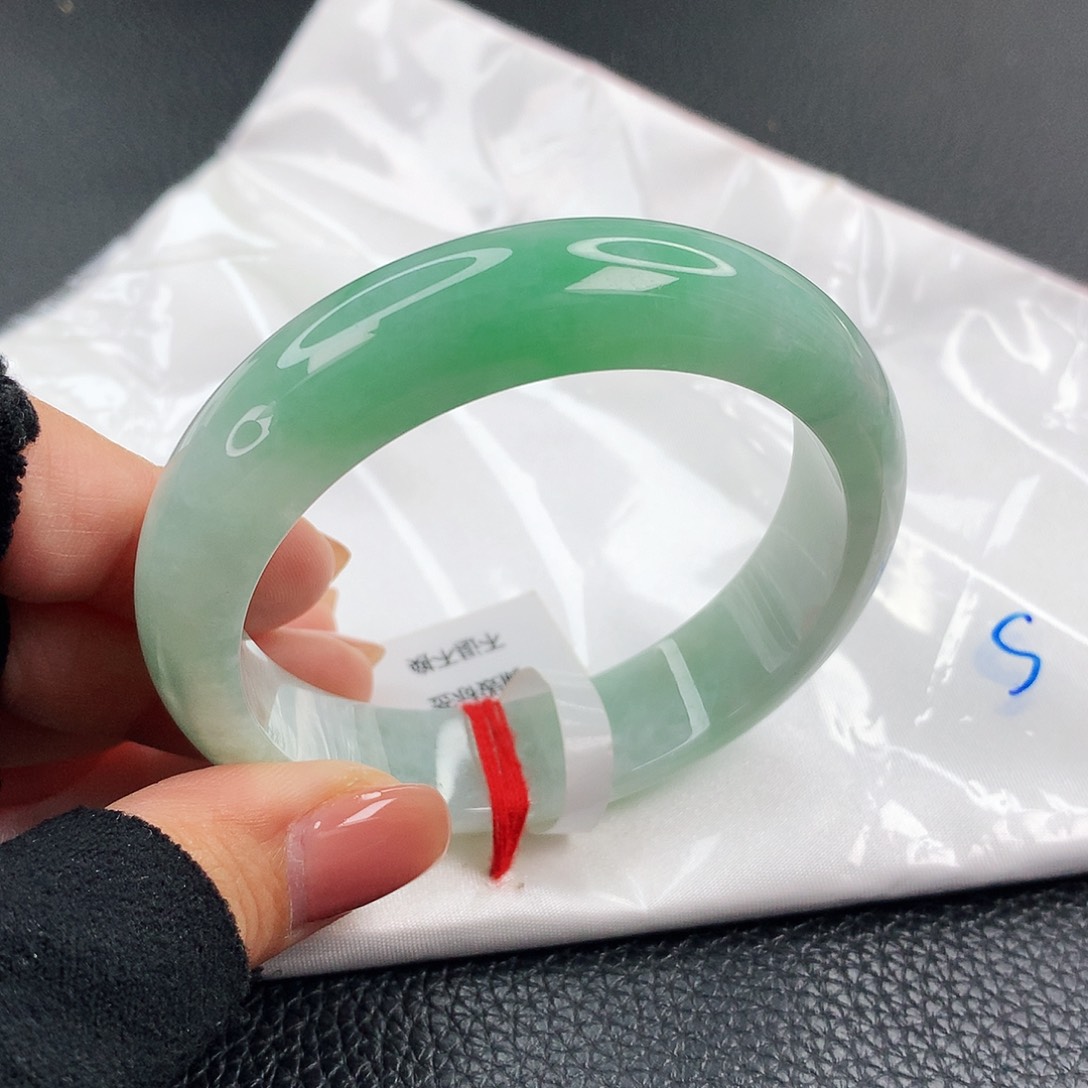 翡翠手镯未镶嵌缅甸天然a货翡翠0158