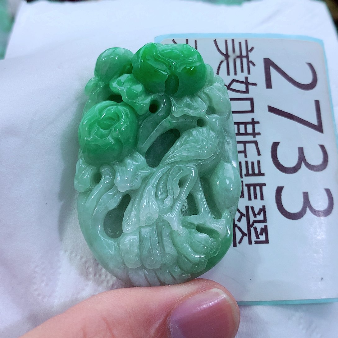 吊坠(不含链)未镶嵌翡翠