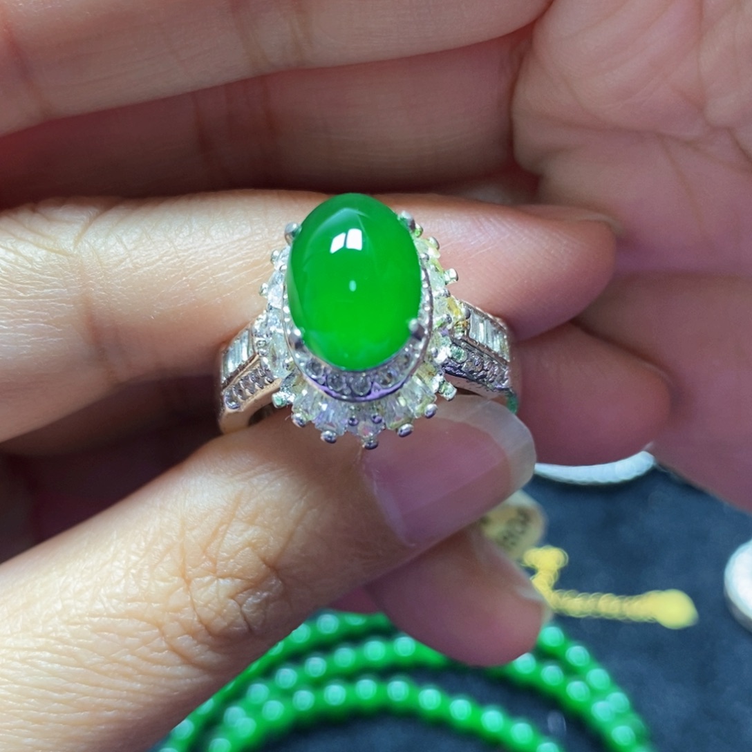 翡翠戒指未镶嵌天然翡翠