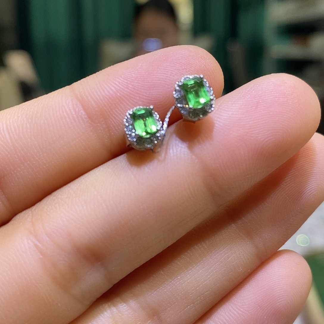 石榴石（沙弗莱）耳饰银S925镶嵌天然沙弗莱