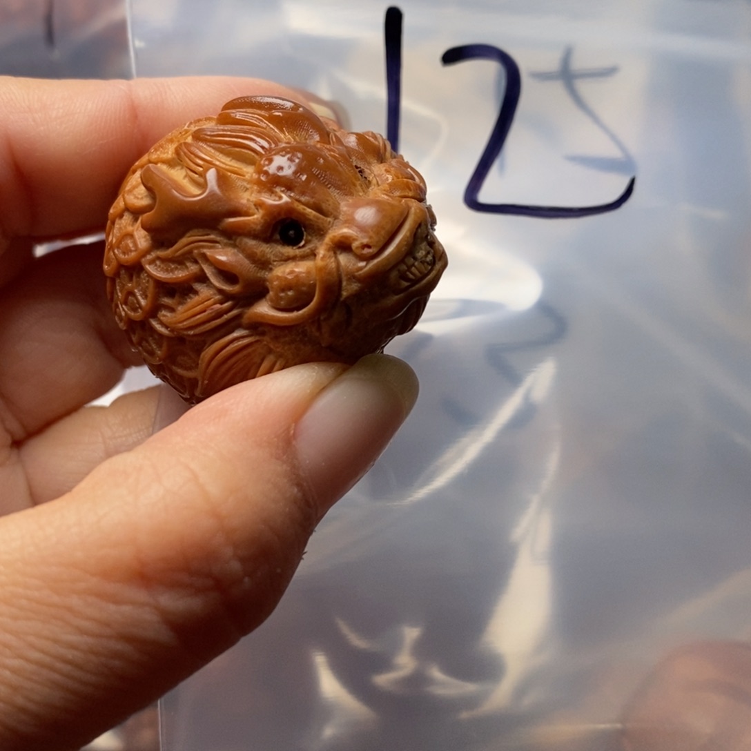 吊坠猴头核桃橄榄