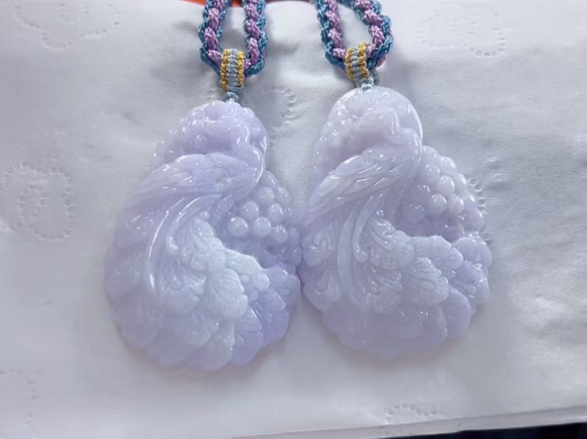 官方正品翡翠A货淡淡紫凤凰（多样性发货发一）宽33高47厚10送绳