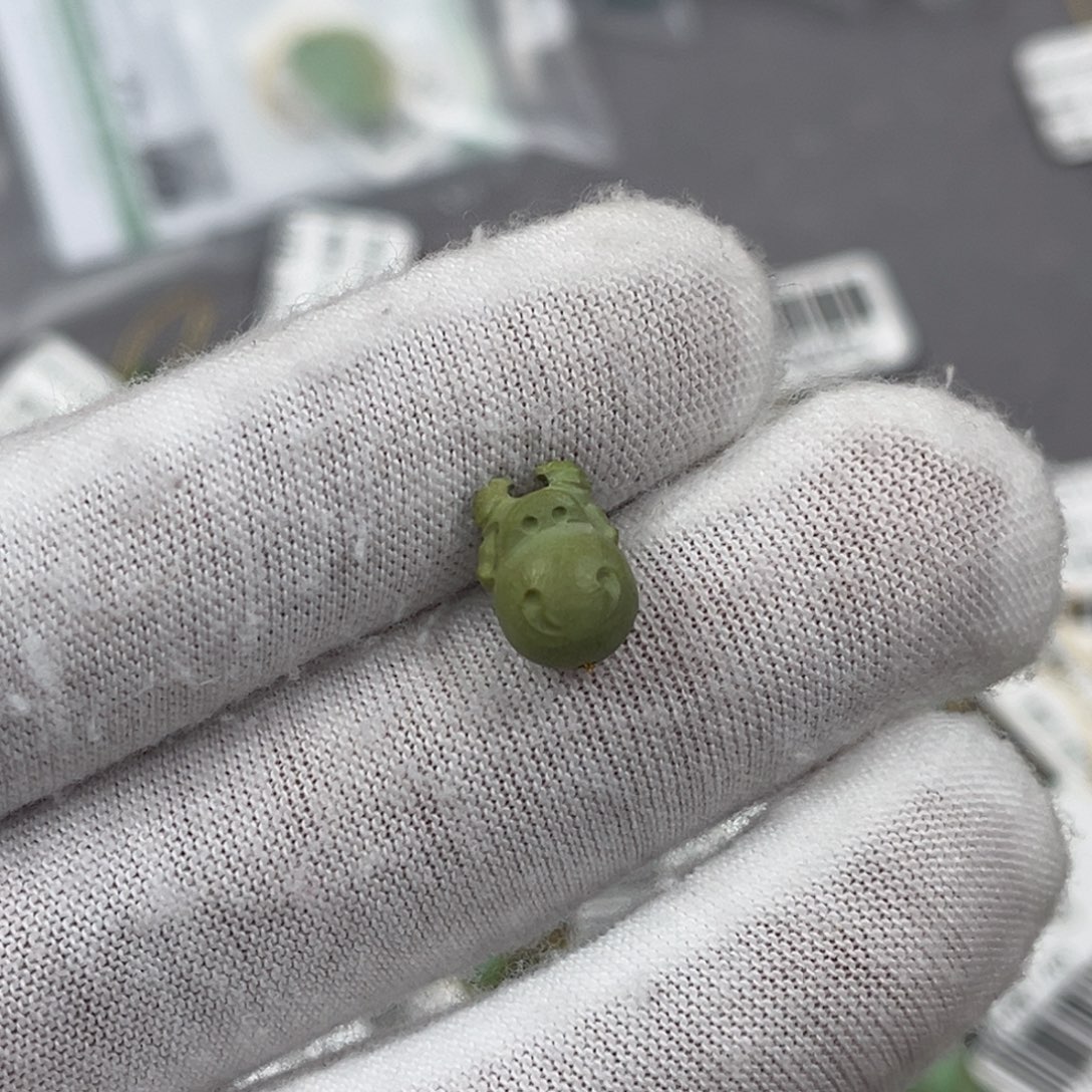 绿松石未镶嵌珠宝奇石编号104