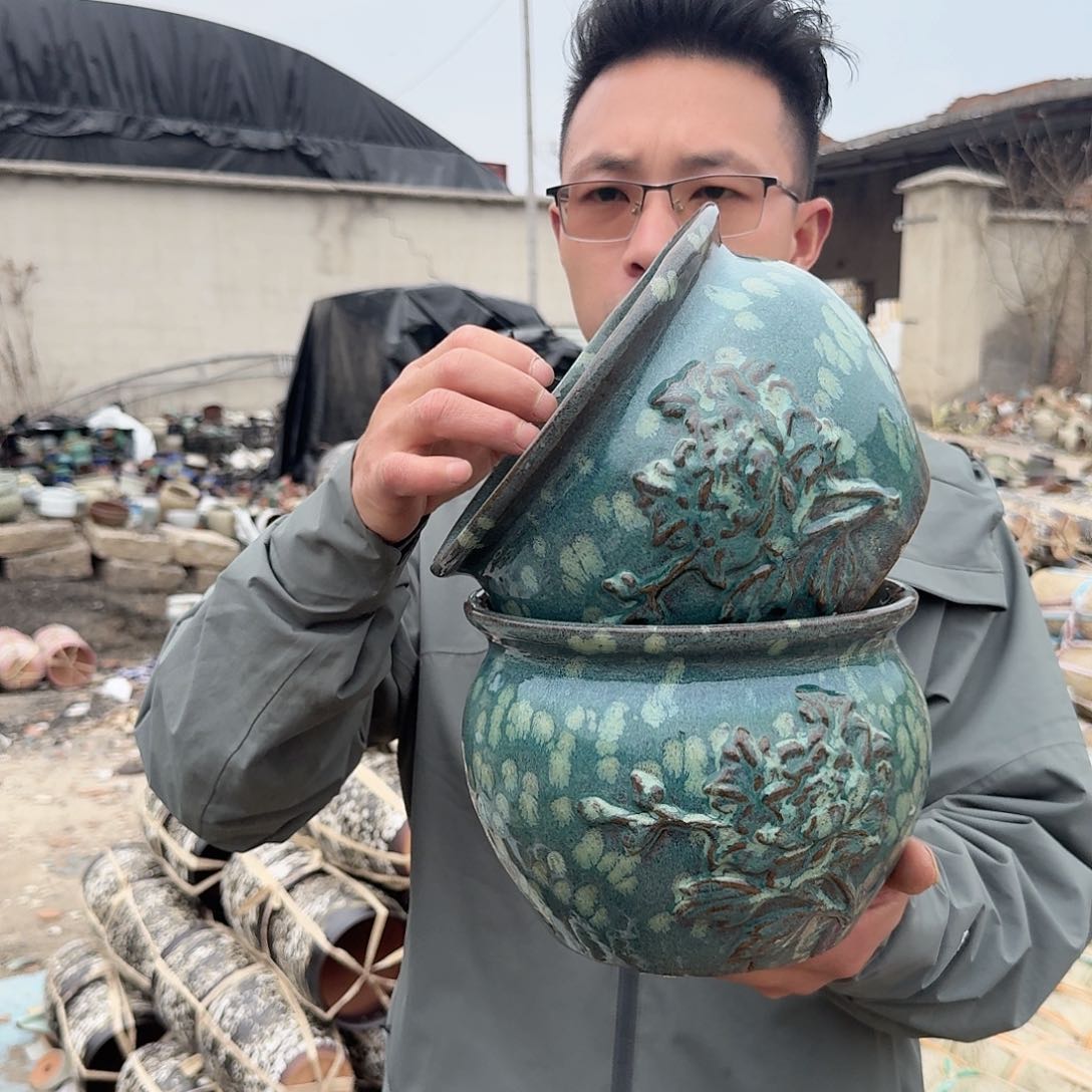 紫砂花盆瑕疵30两个两个