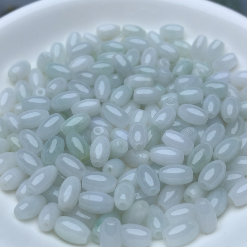 【闪购商品】翡翠手链未镶嵌卡5乘8冰米珠100个