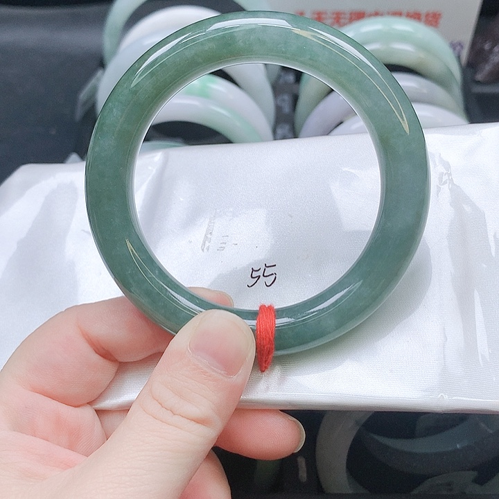 翡翠未镶嵌手镯358