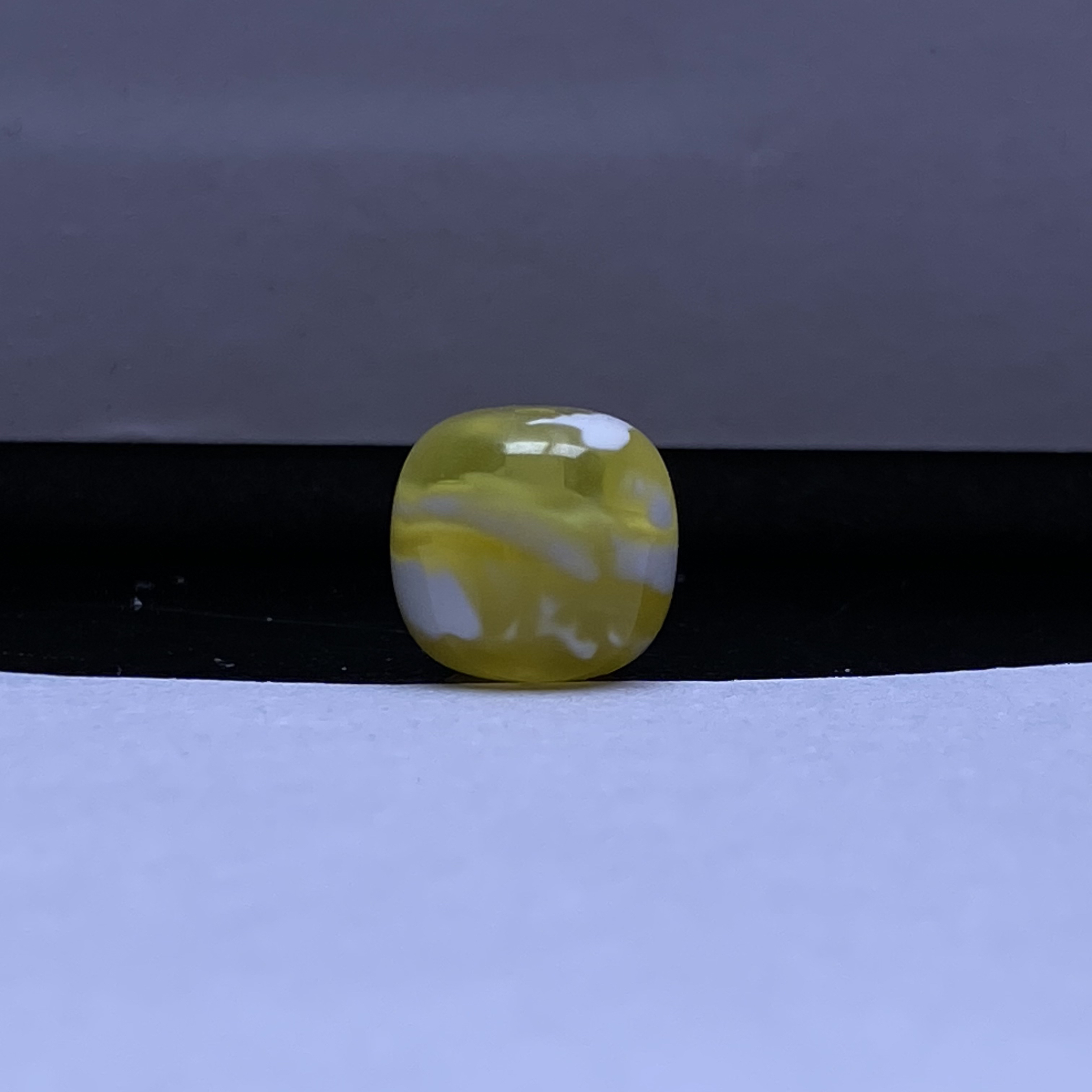 蜜蜡金漆白溶洞高品老型配饰单珠9.1mm