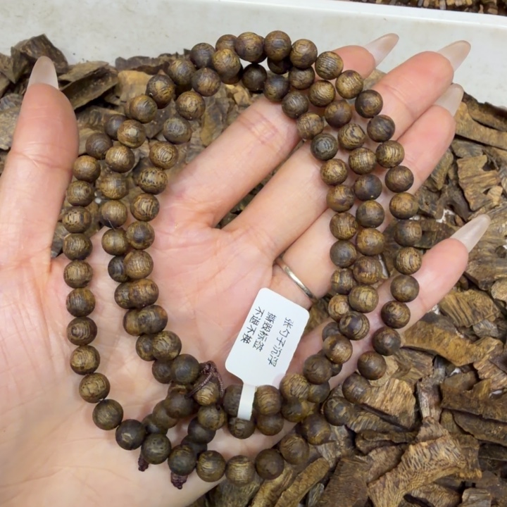 沉香香囊沉香张勺子沉浮