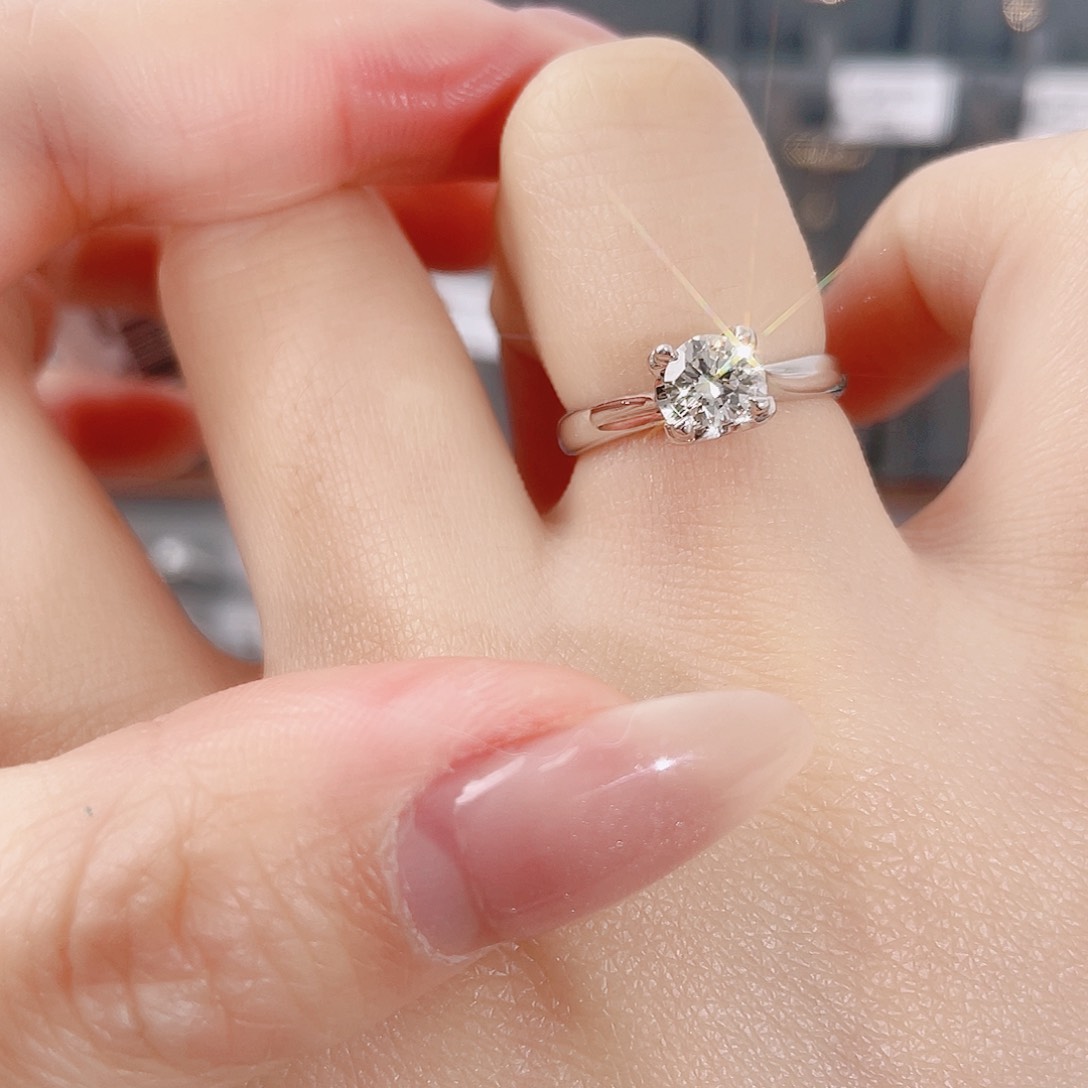 天然钻石戒指/指环18K金镶嵌WJ19030275