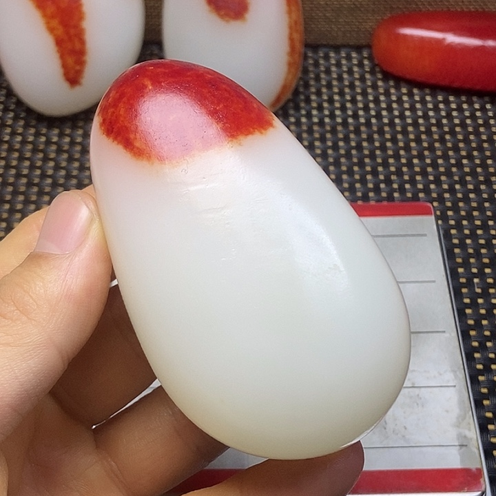 和田玉未镶嵌把件