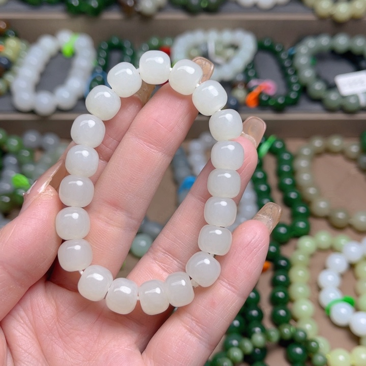 和田玉手链未镶嵌