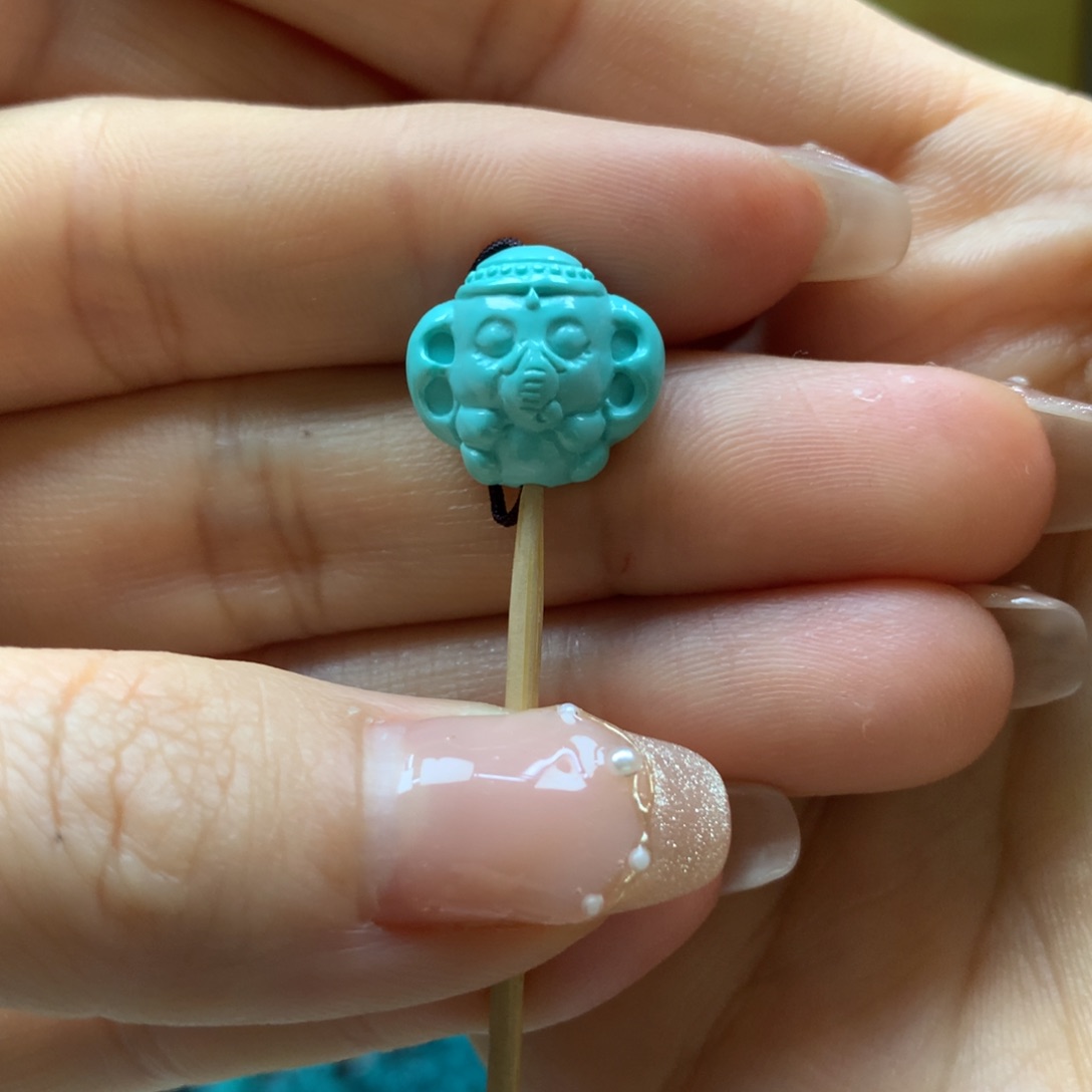 绿松石配饰未镶嵌