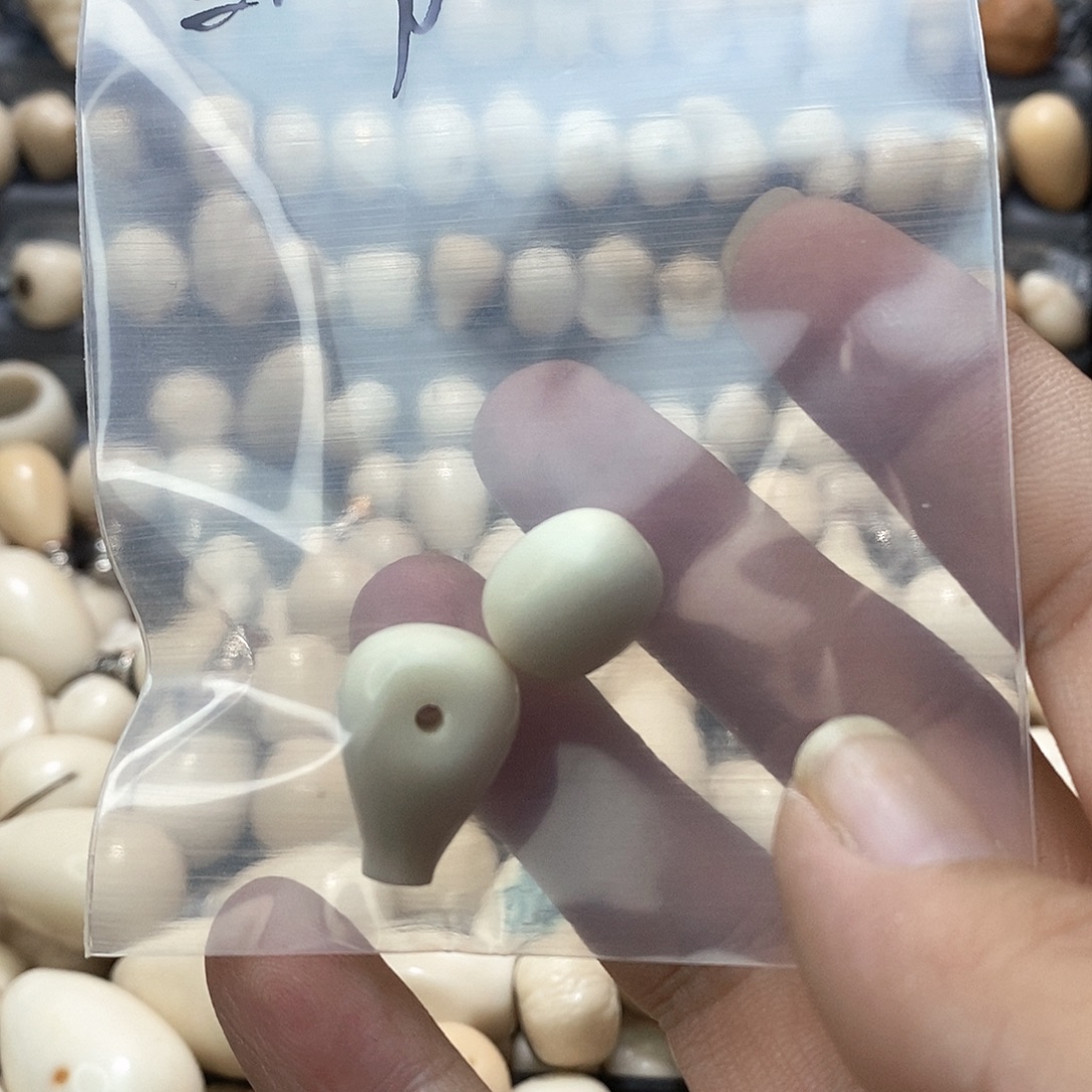 四***！菩提根/象牙果吊坠