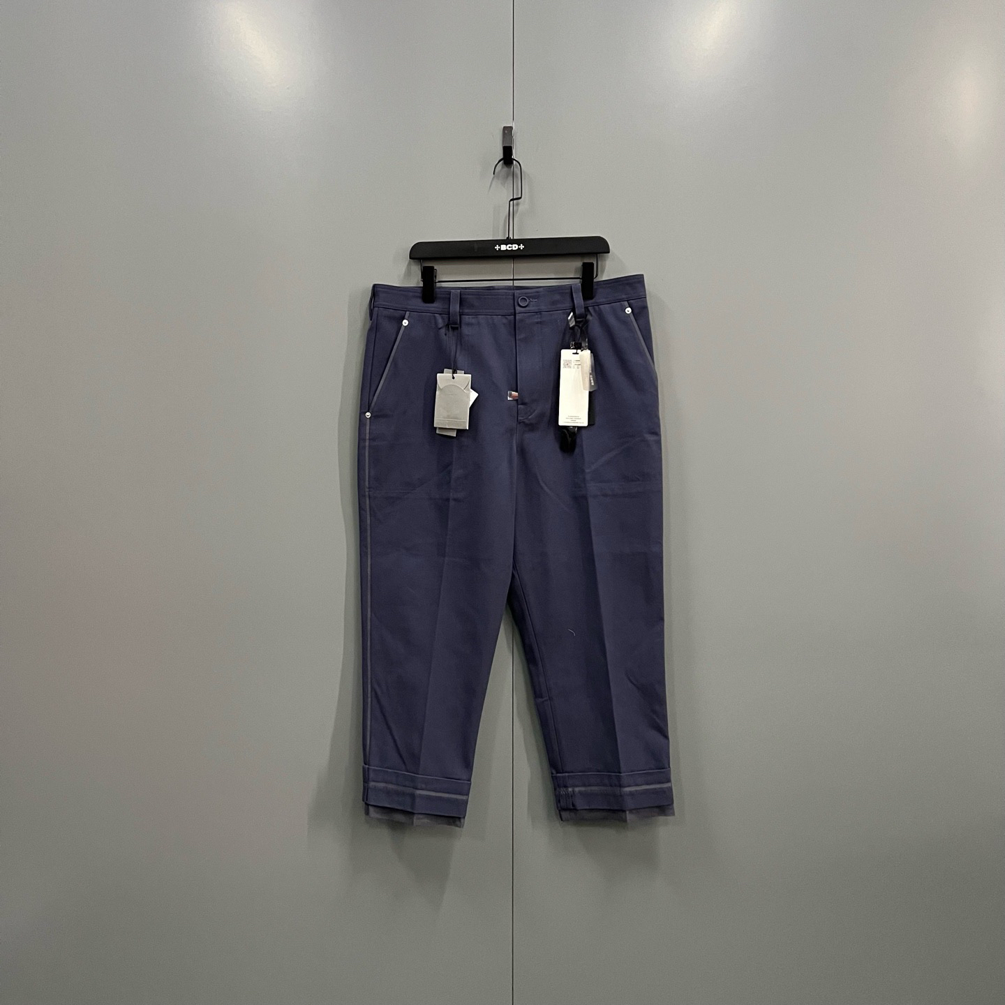未使用 DIOR/迪奥 J25深蓝色卷边直筒裤 103231