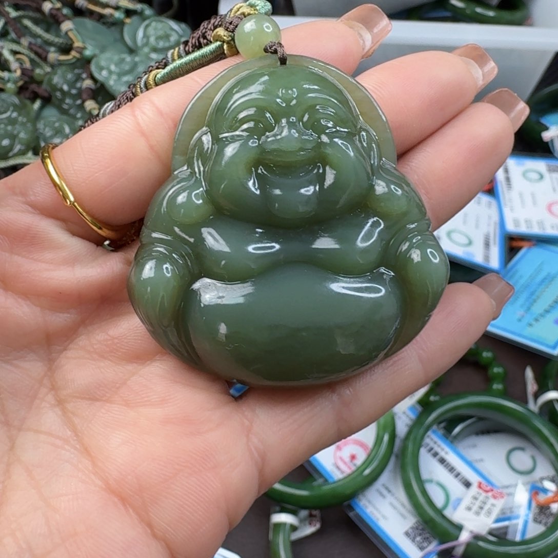和田玉（碧玉）颈饰未镶嵌
