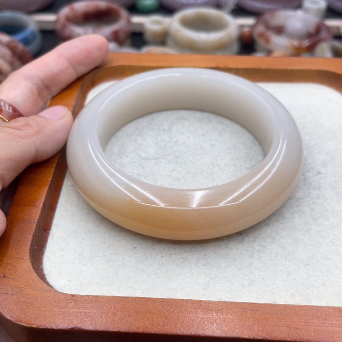 石英岩玉圈口62未镶嵌