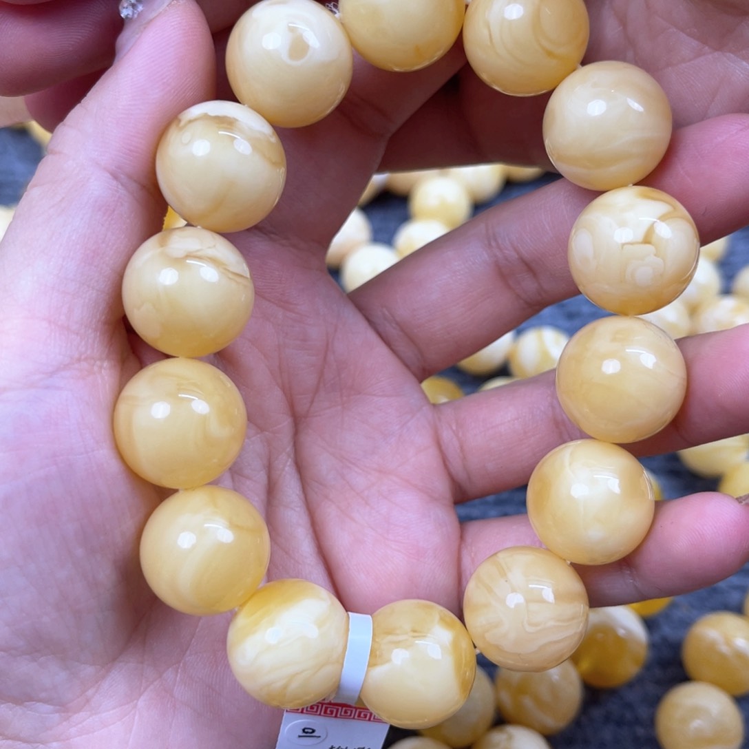 琥珀裸石未镶嵌尺寸16.8