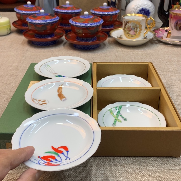 金瓷阁家的美丽瓷器