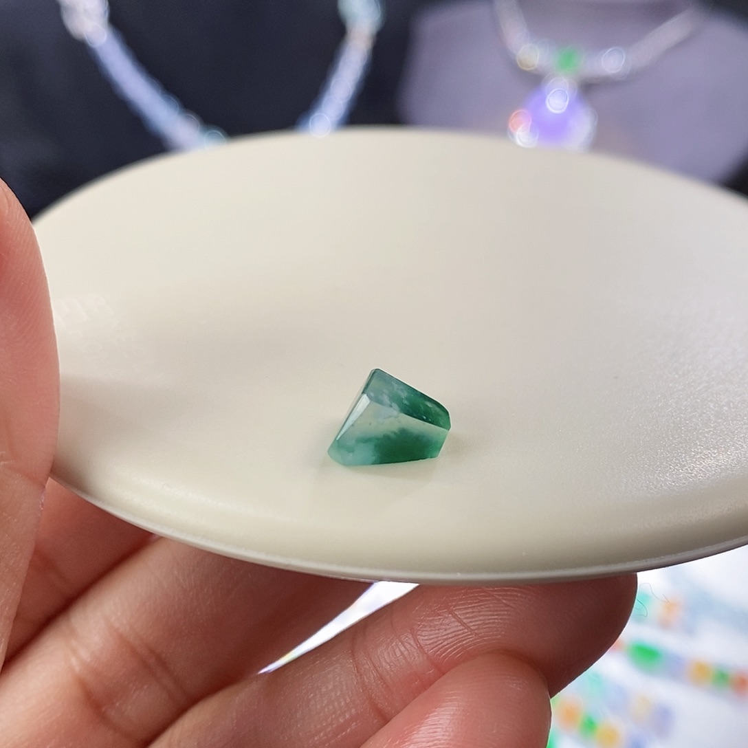 翡翠把件未镶嵌随行