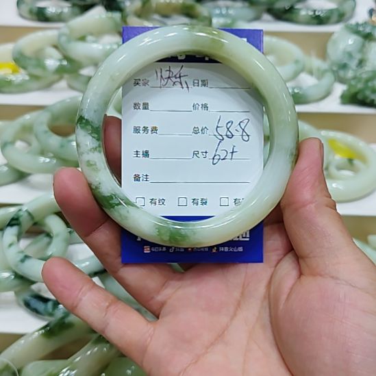 快***乐透闪石-蛇纹石玉未镶嵌手镯